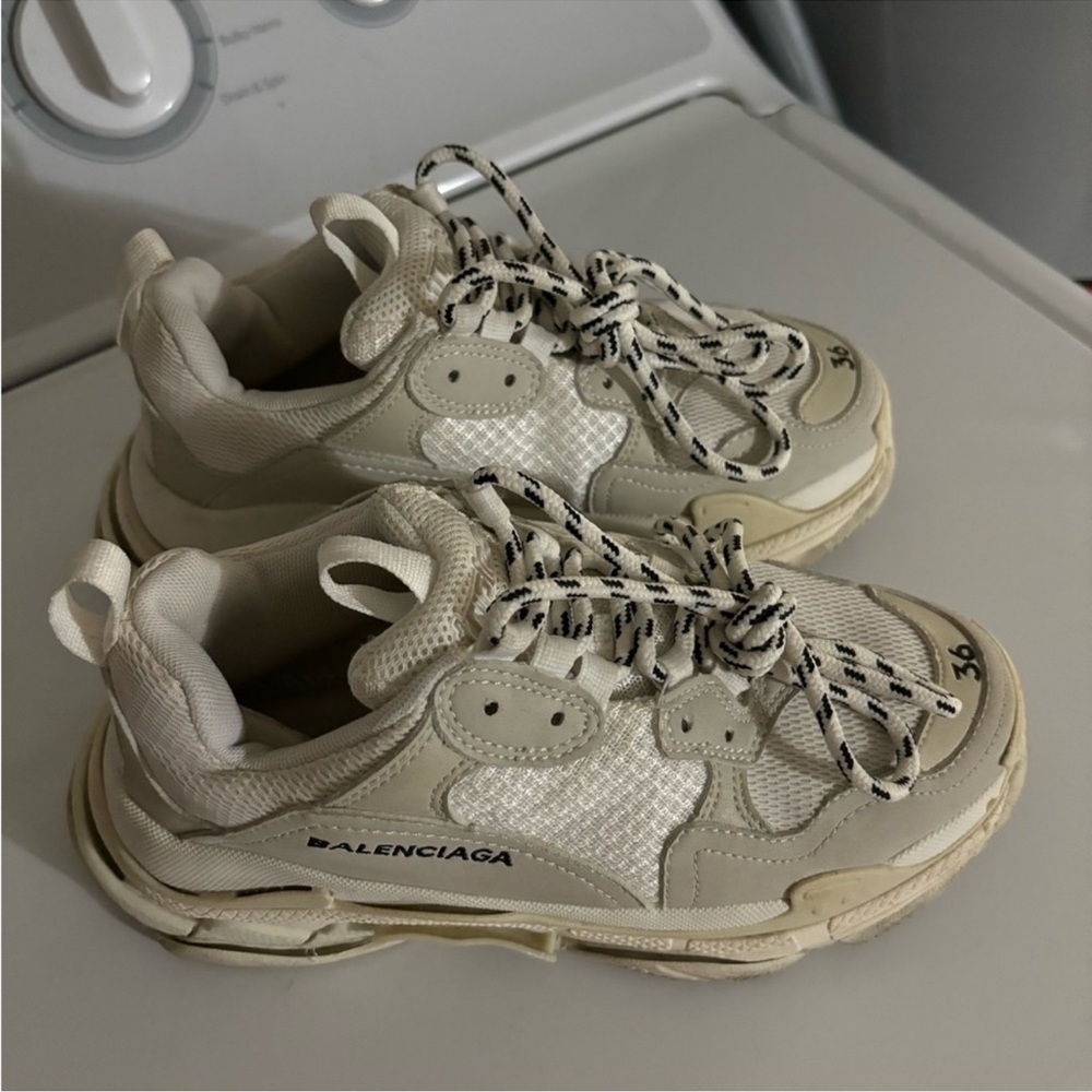 Balenciaga Off-White Sneakers with Black Accents